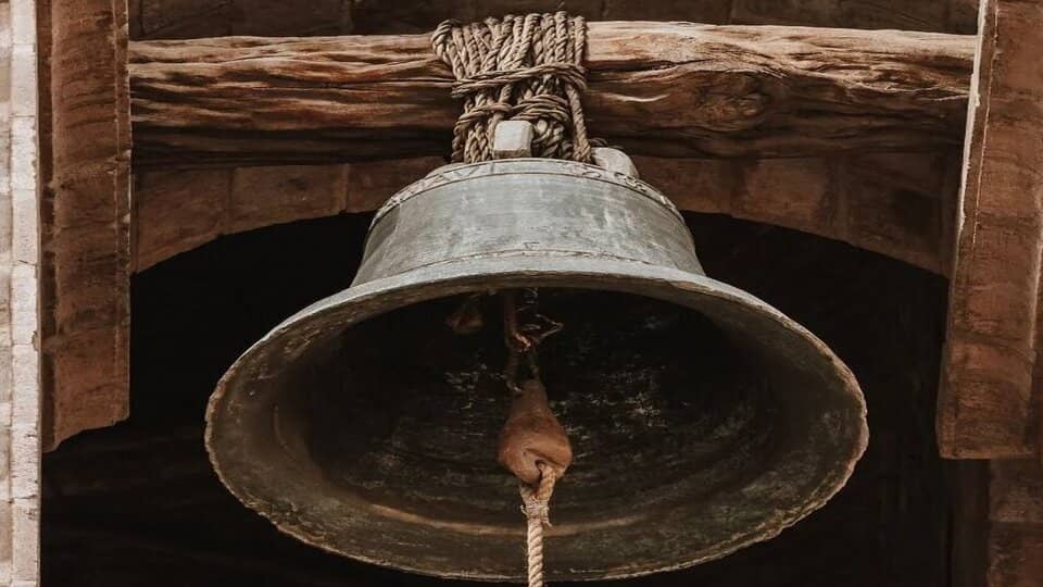 campana de María Angola