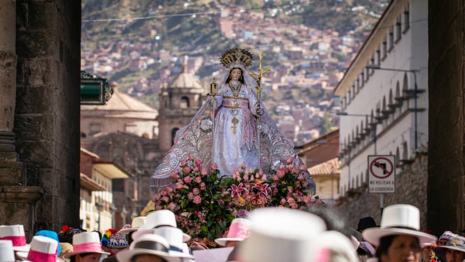 Llegada de la virgen Santa Barbara al Corpus Cristi.